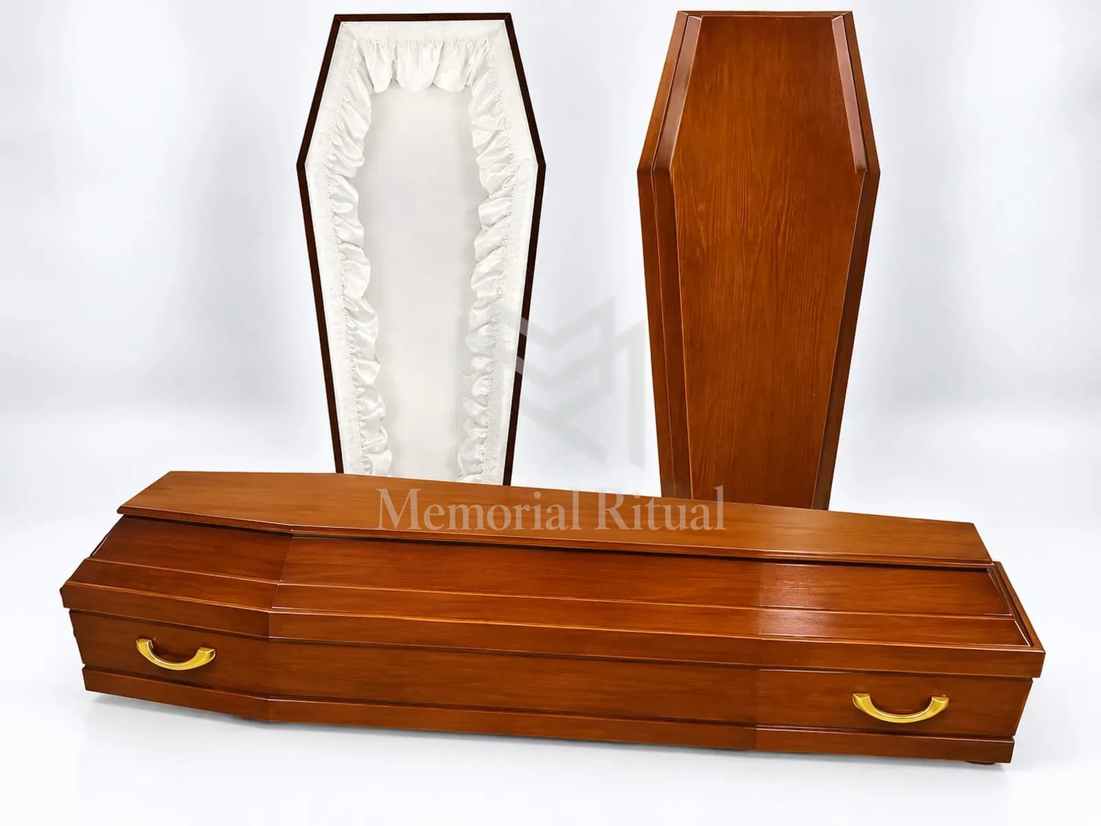 Гроб лакированный, форма ромб, светлое дерево — Memorial Ritual, Алматы
